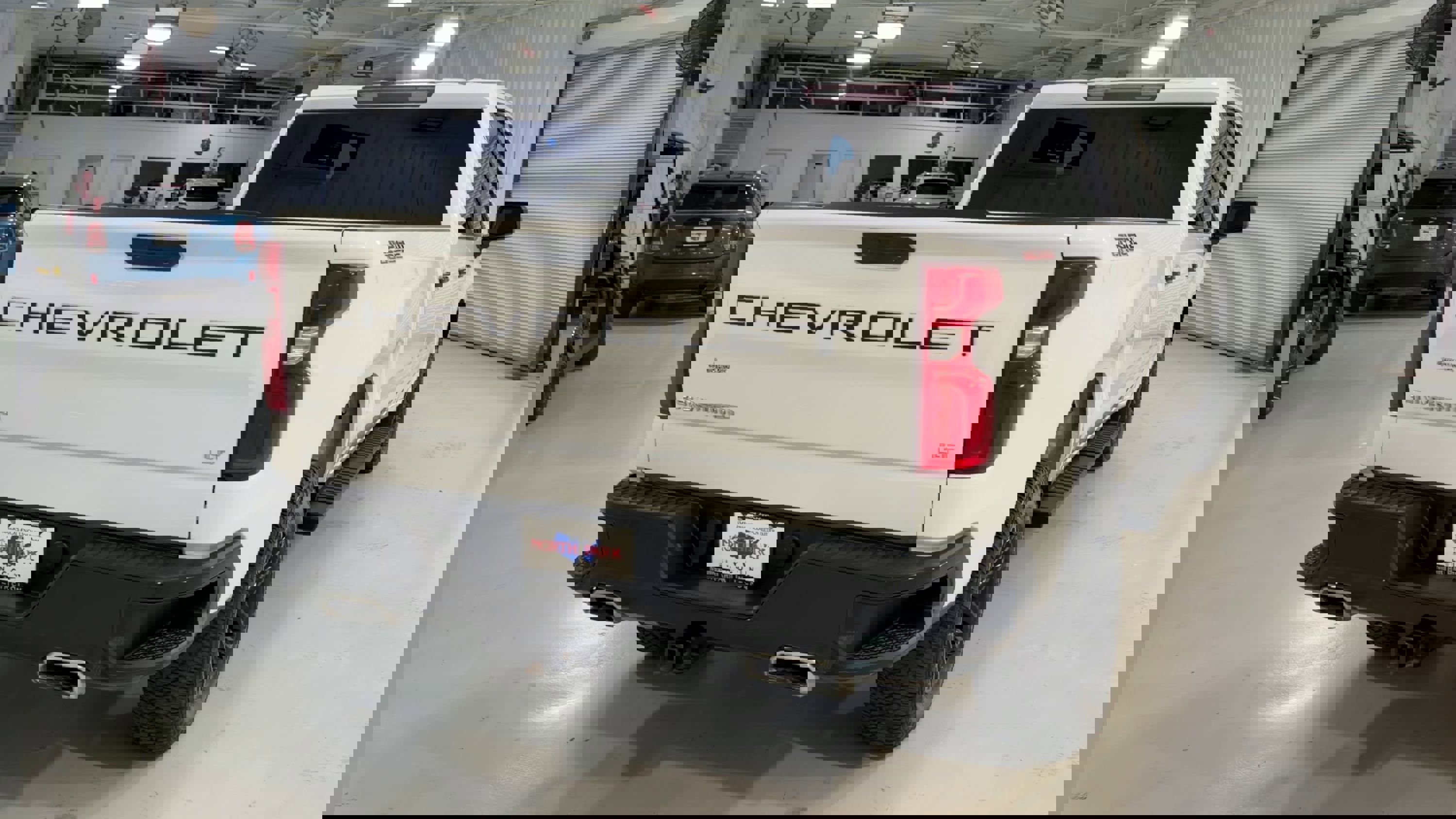 Used 2020 Chevrolet Silverado 1500 LT Trail Boss image 9