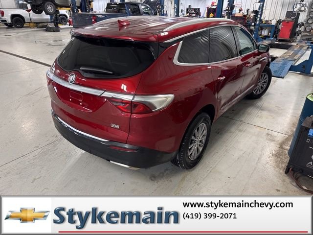 Used 2023 Buick Enclave Essence image 14