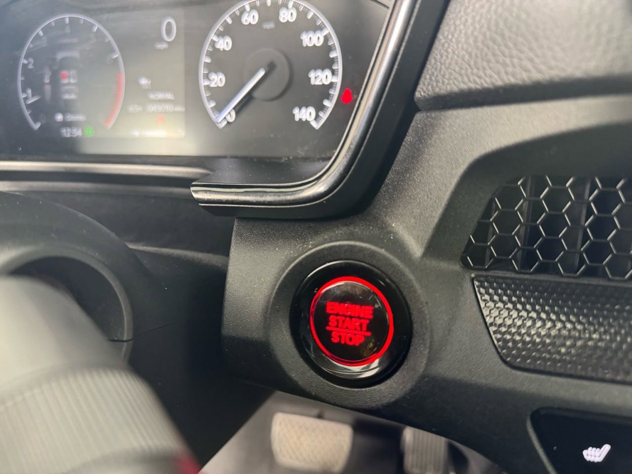 Used 2025 Honda CR-V EX image 18