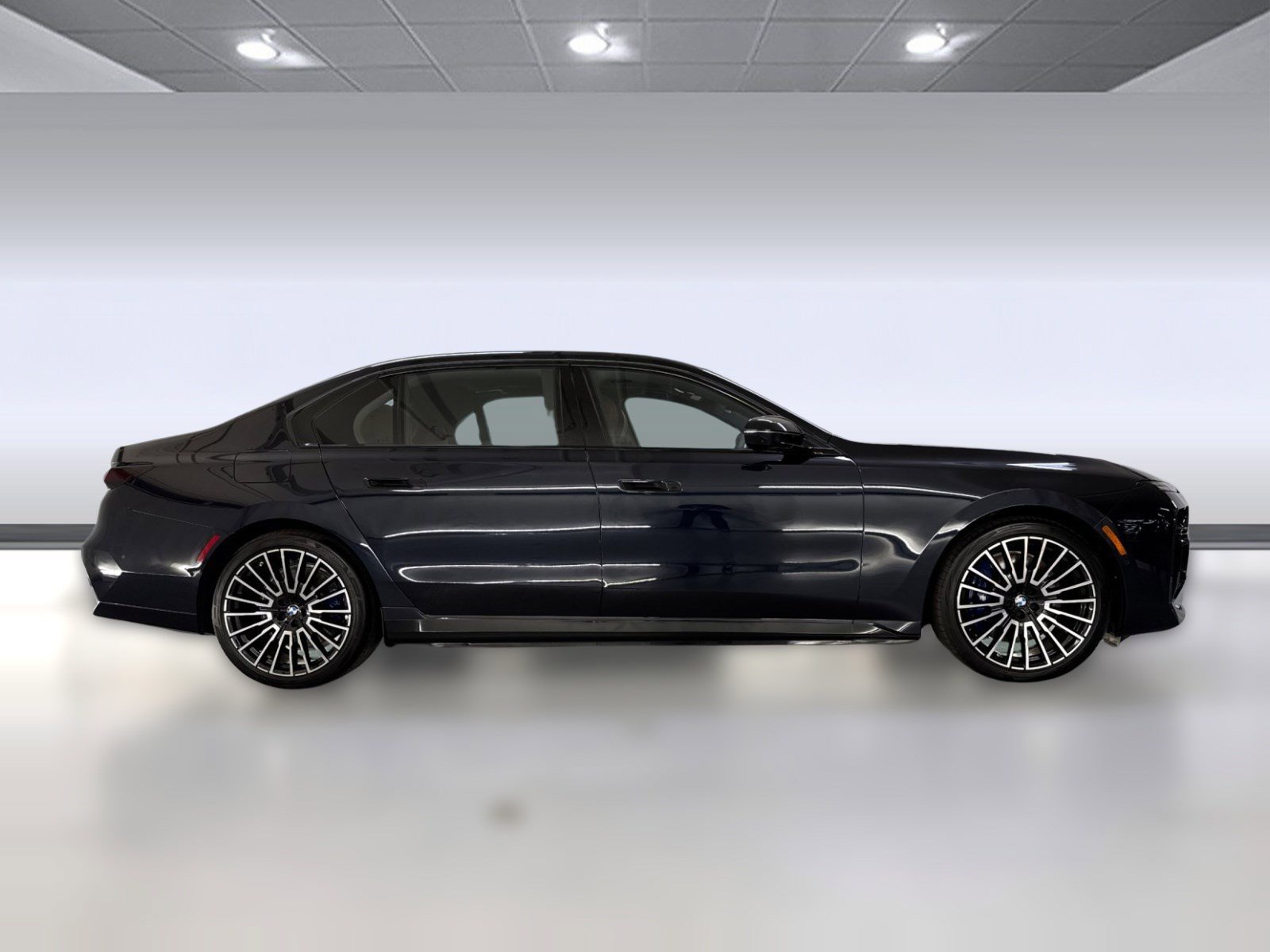 New 2025 BMW i7 xDrive60 image 7