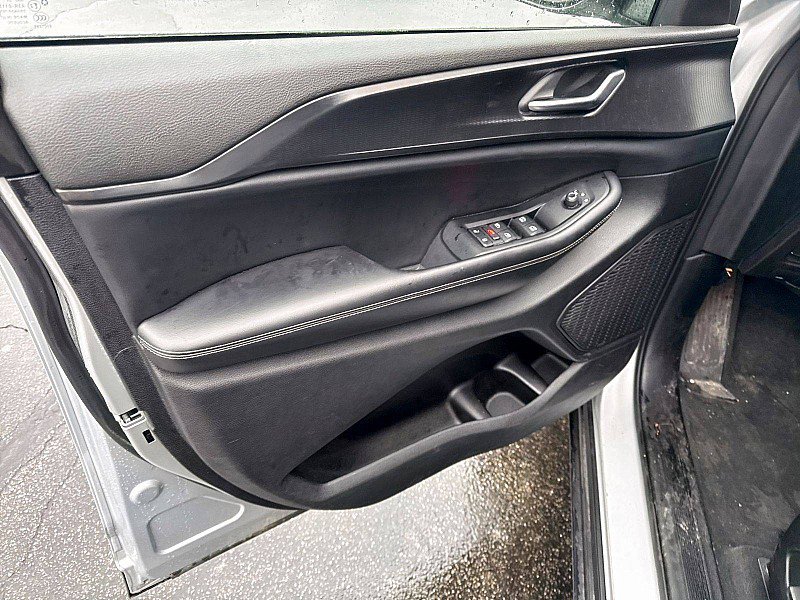 Used 2023 Jeep Grand Cherokee L Laredo image 20