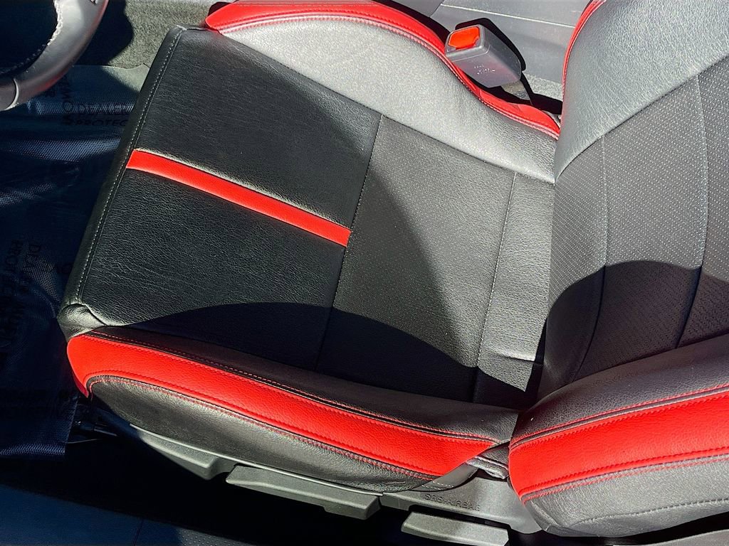 Used 2024 Toyota GR86 Premium image 18