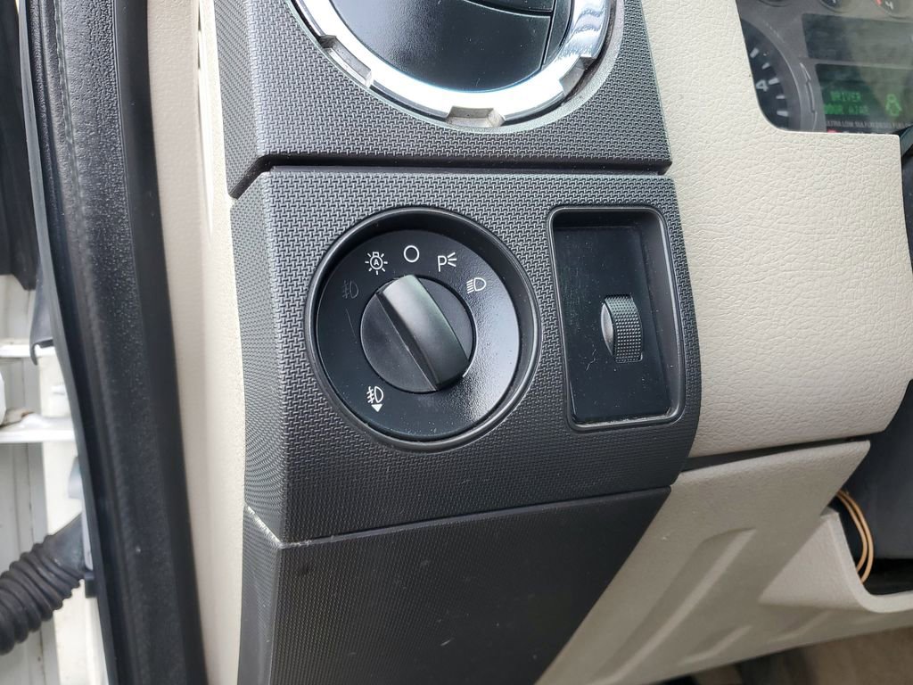 Used 2008 Ford F250 XLT AWD/4WD image 13