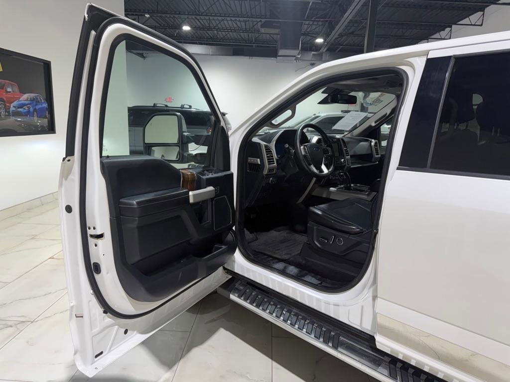 Used 2016 Ford F150 Lariat w/ Equipment Group 502A Luxury AWD/4WD image 19