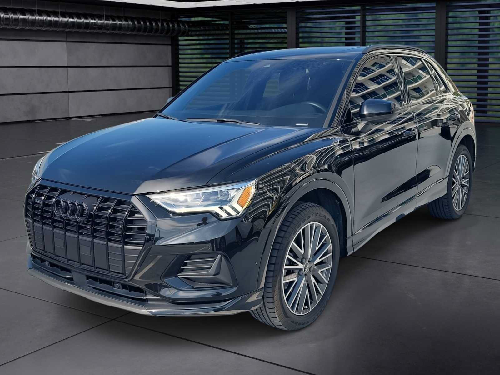 Certified 2024 Audi Q3 2.0T Premium w/ Convenience Package