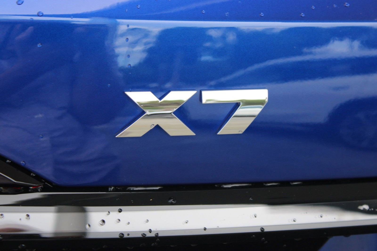 New 2026 BMW X7 M60i image 23