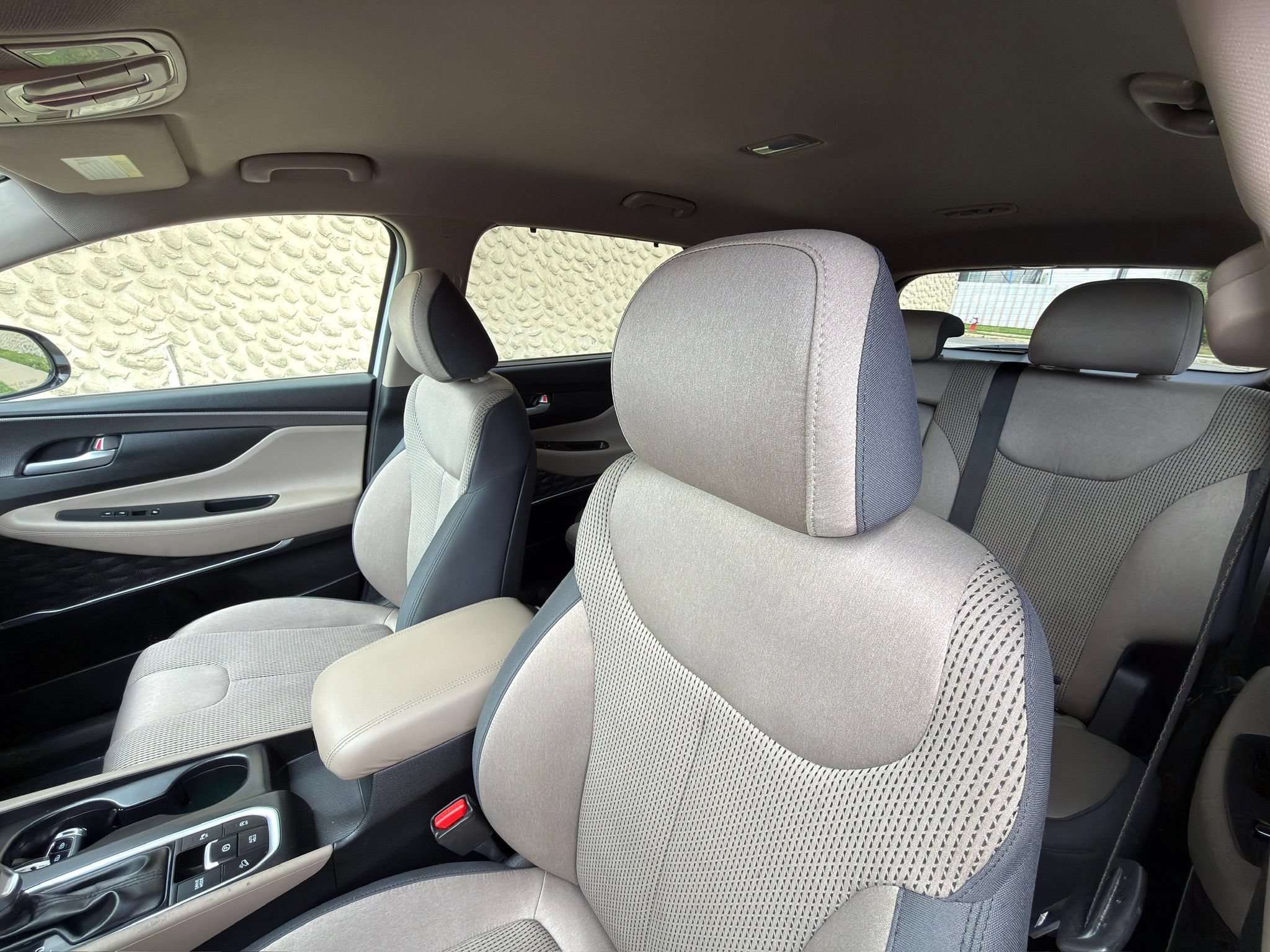 Used 2019 Hyundai Santa Fe SEL AWD/4WD image 14