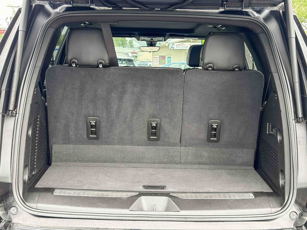 Used 2021 Chevrolet Tahoe Premier w/ Premium Package image 54