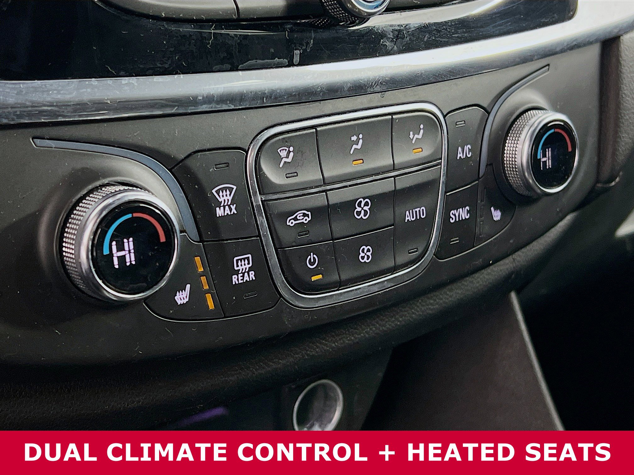 Used 2022 Chevrolet Traverse LT image 10