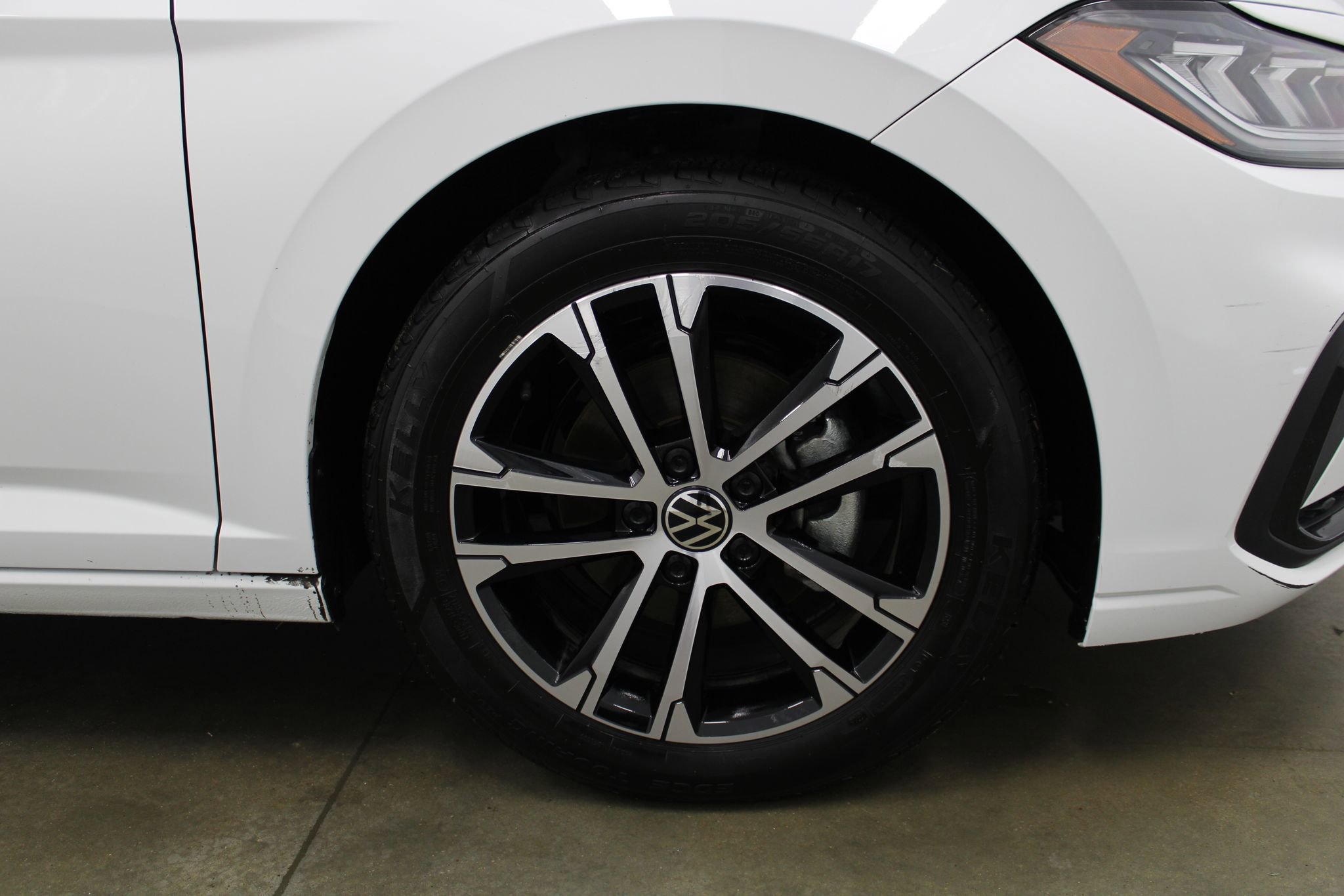 Used 2025 Volkswagen Jetta Sport FWD image 5