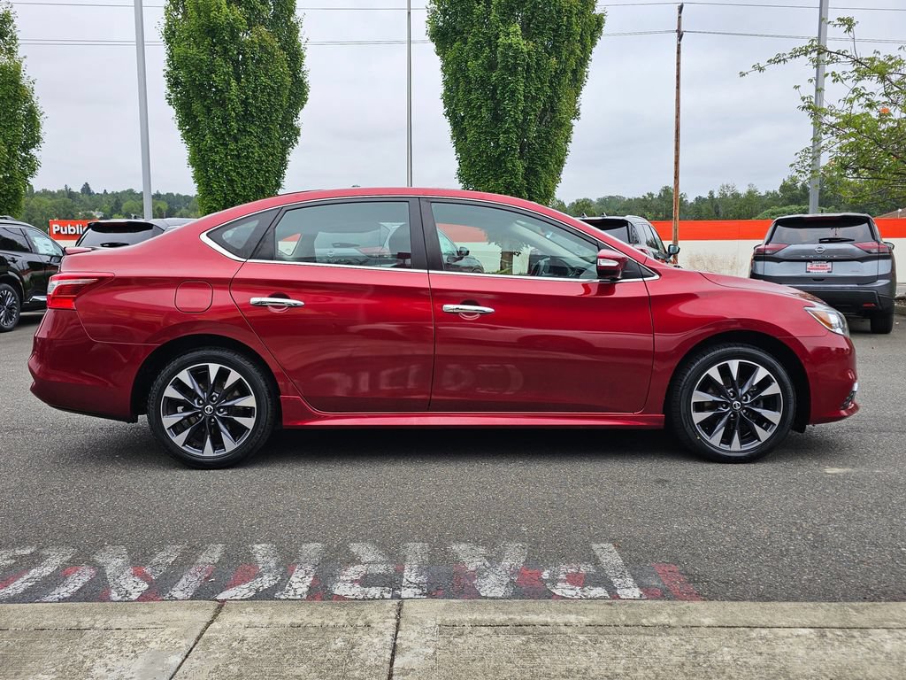 Used 2017 Nissan Sentra SR w/ Electronics Package FWD image 4