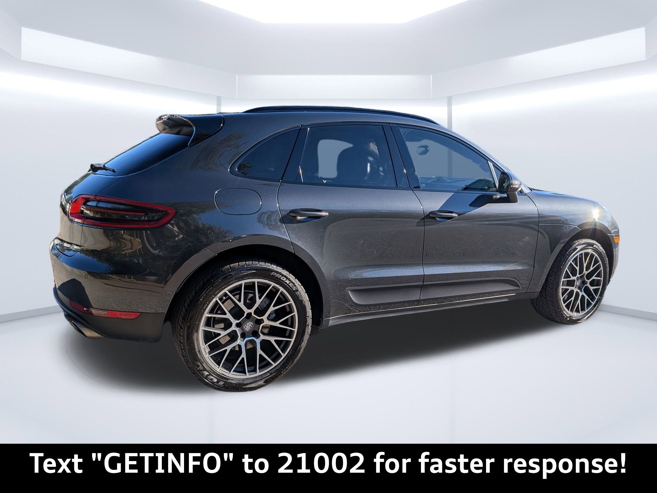 Used 2017 Porsche Macan S image 3