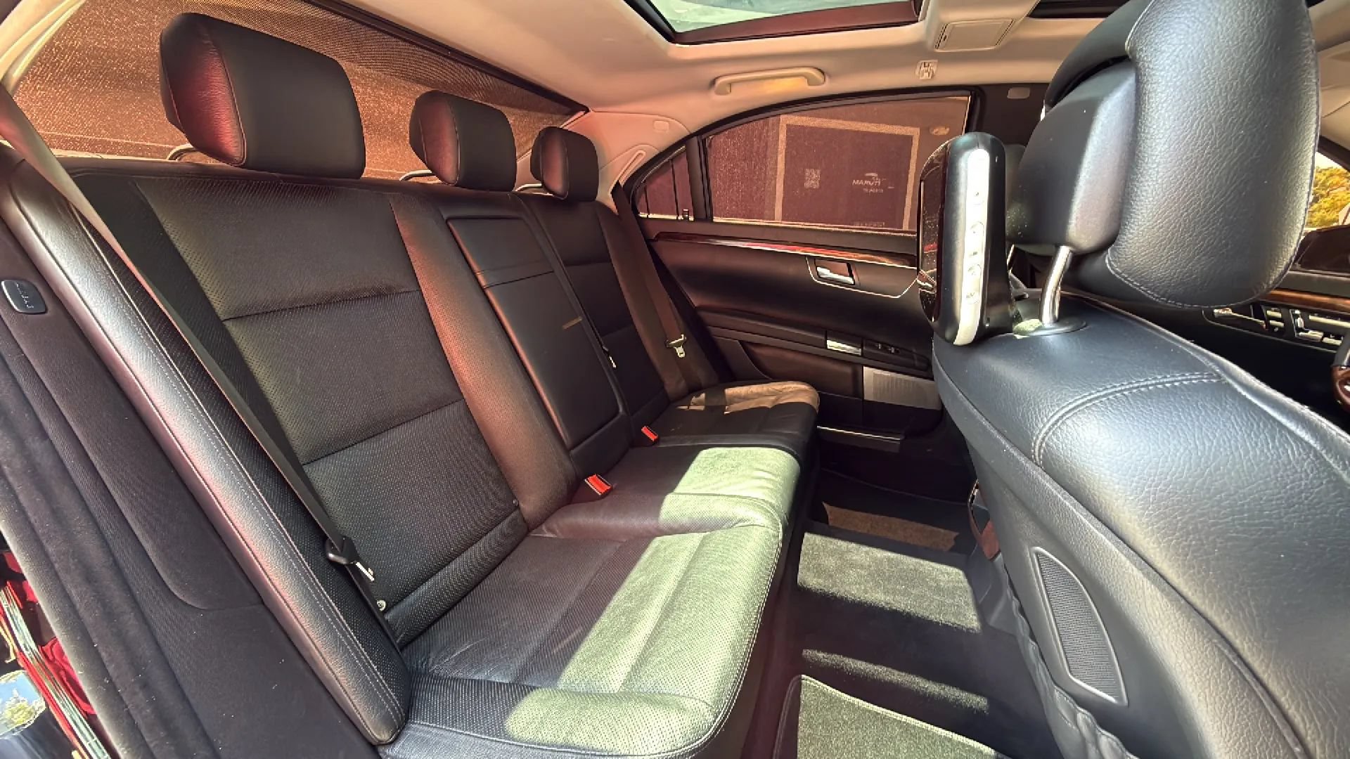 Used 2011 Mercedes-Benz S 550 4MATIC image 22