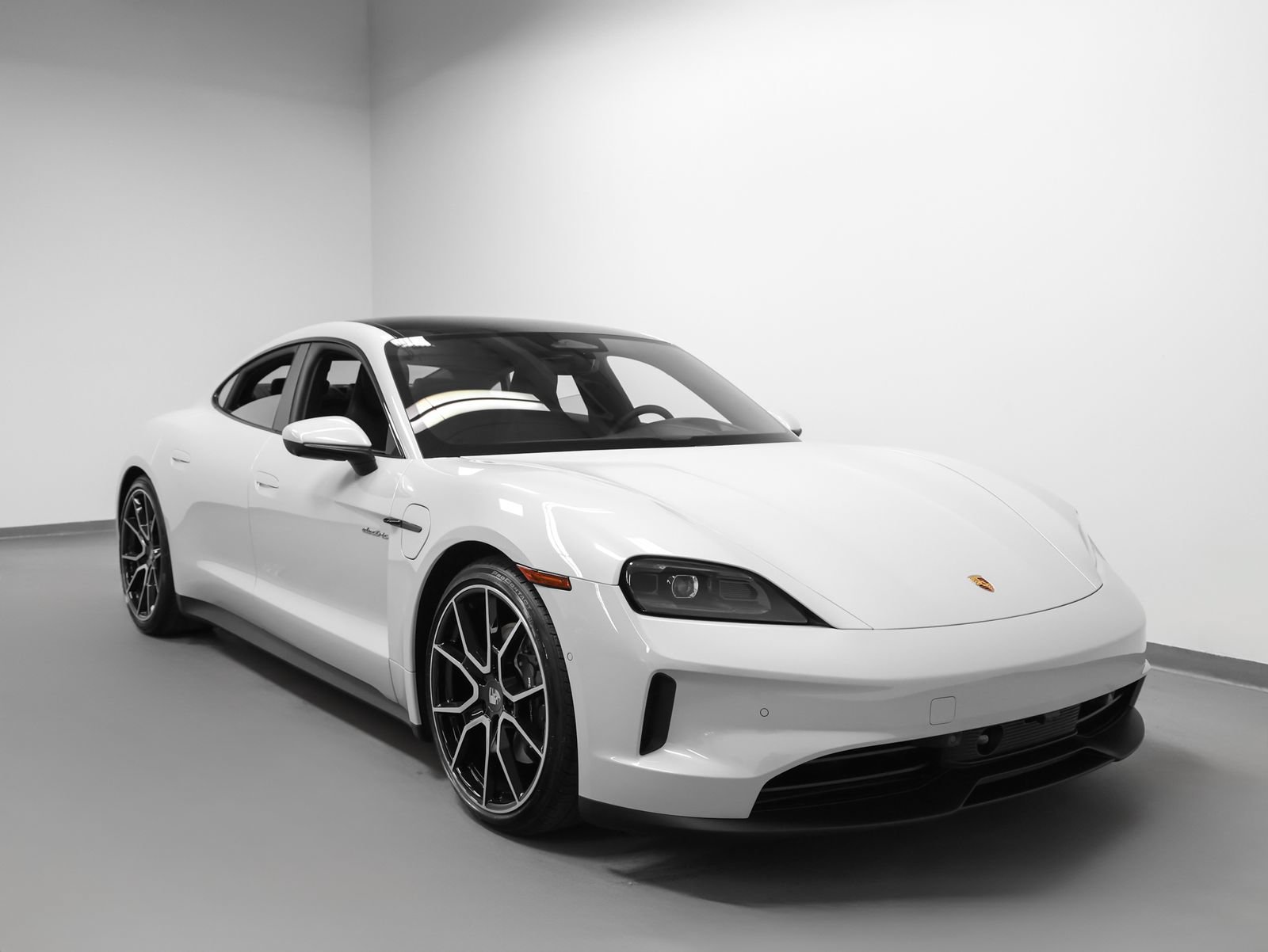 New 2026 Porsche Taycan AWD/4WD image 10