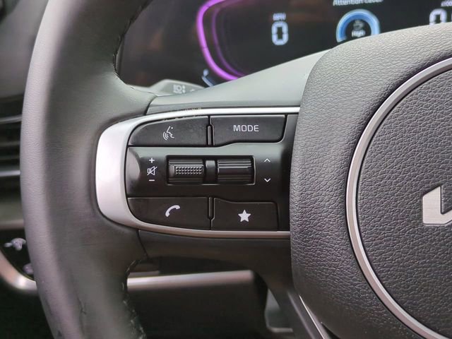 Used 2025 Kia Sportage EX w/ Premium Package image 26