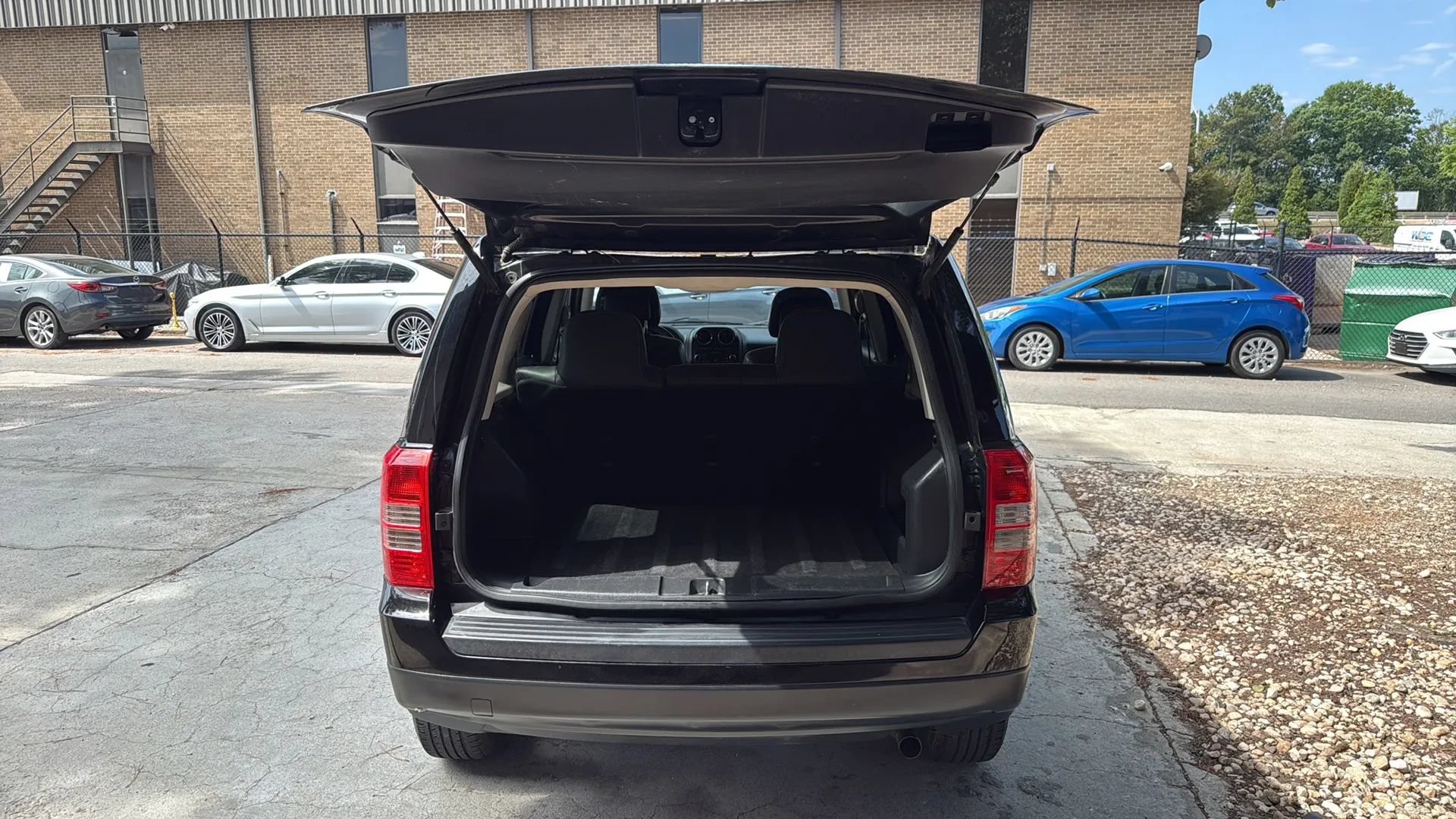Used 2015 Jeep Patriot High Altitude AWD/4WD image 11