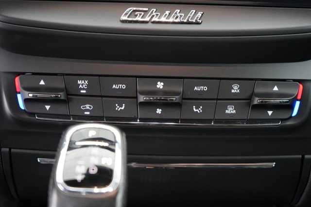 Used 2019 Maserati Ghibli S Q4 AWD/4WD image 41