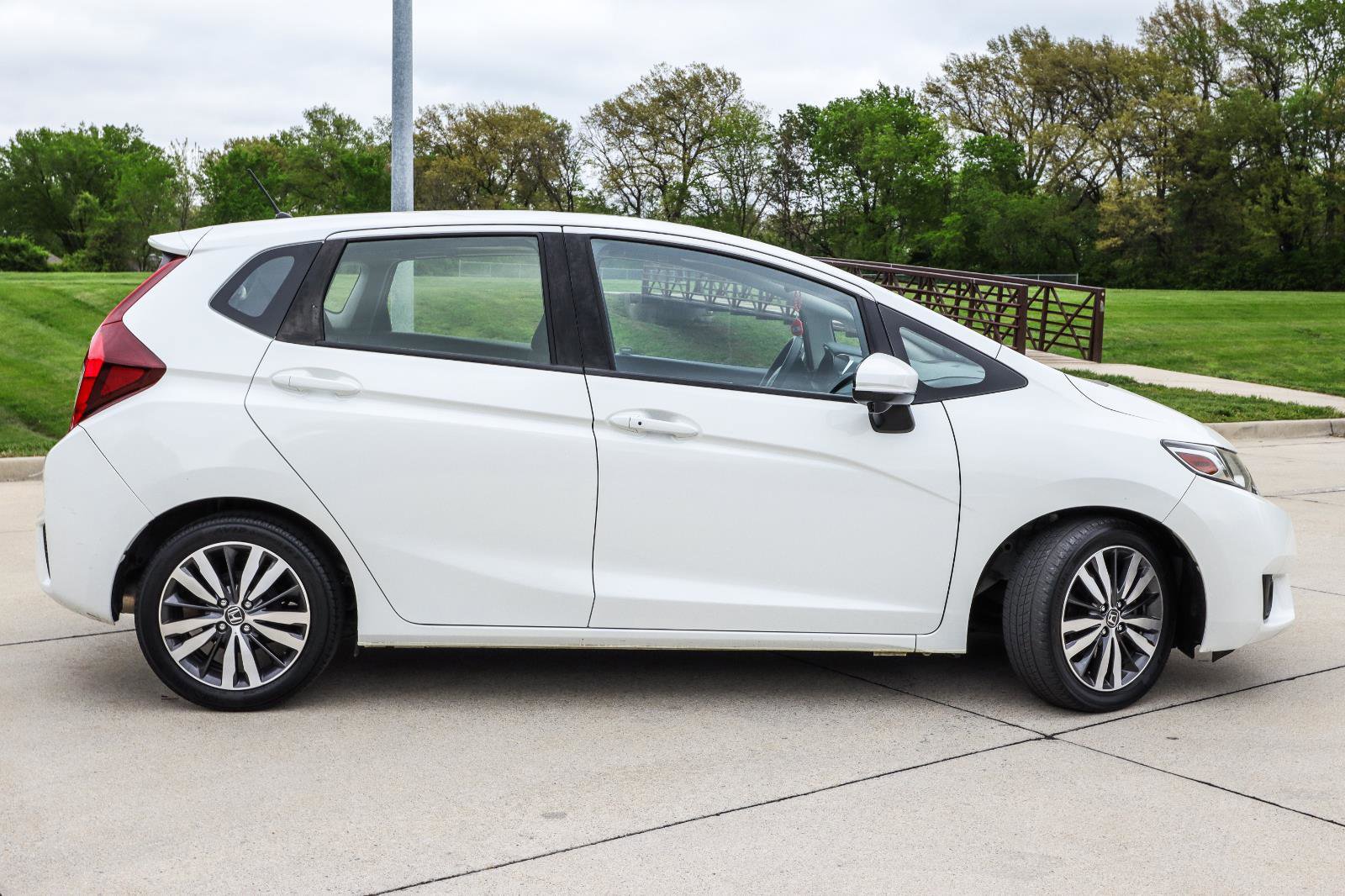 Used 2016 Honda Fit EX image 5