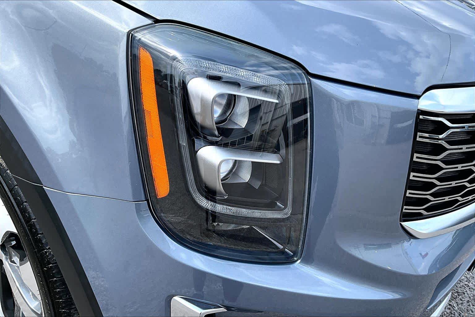 Used 2021 Kia Telluride EX w/ EX Premium Package FWD image 27