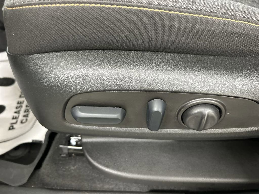 Used 2023 Chevrolet Equinox LT AWD/4WD image 10