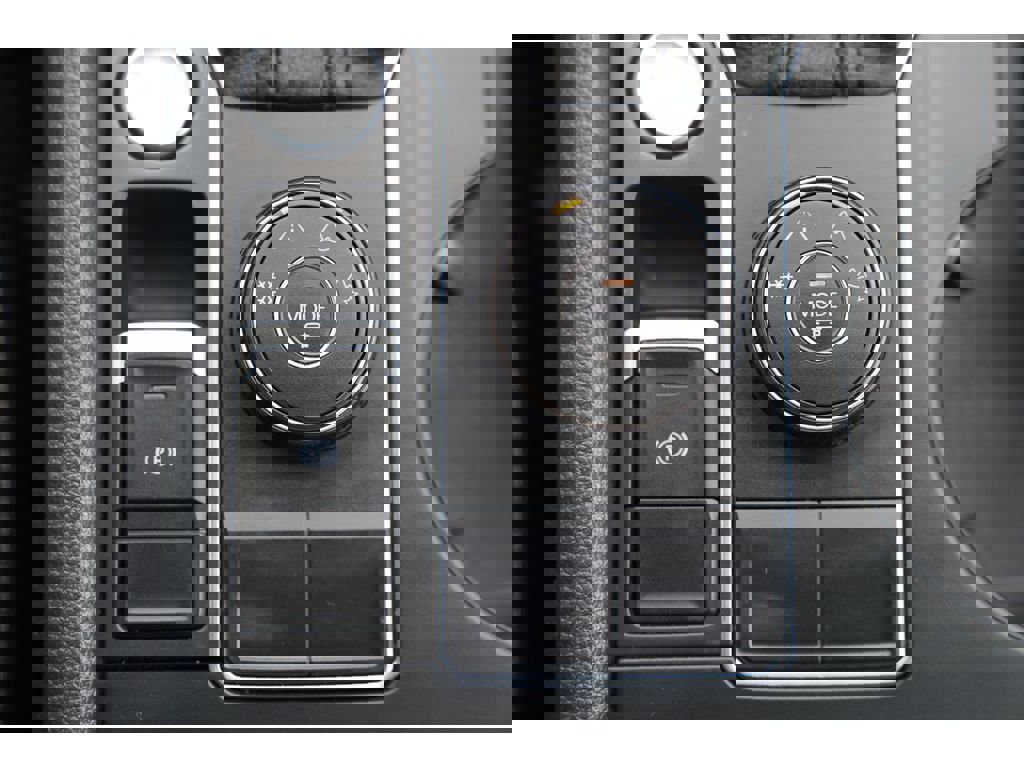 Used 2019 Volkswagen Atlas SE image 22