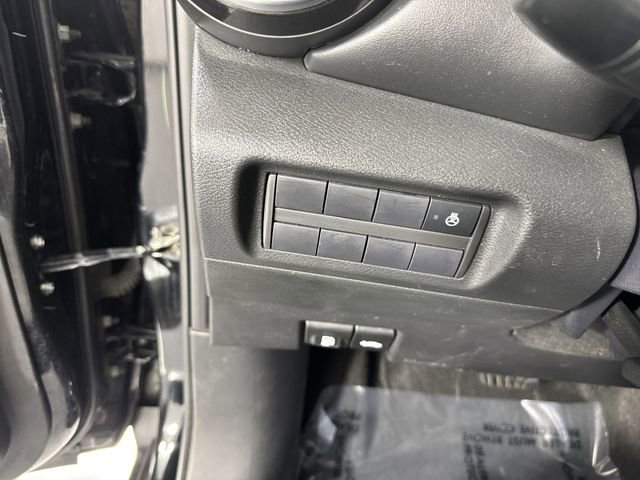 Used 2024 Nissan Kicks SR w/ SR Premium Package image 15