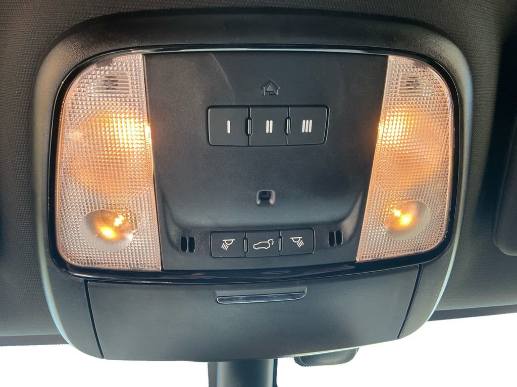 Used 2025 Dodge Durango GT AWD/4WD image 22