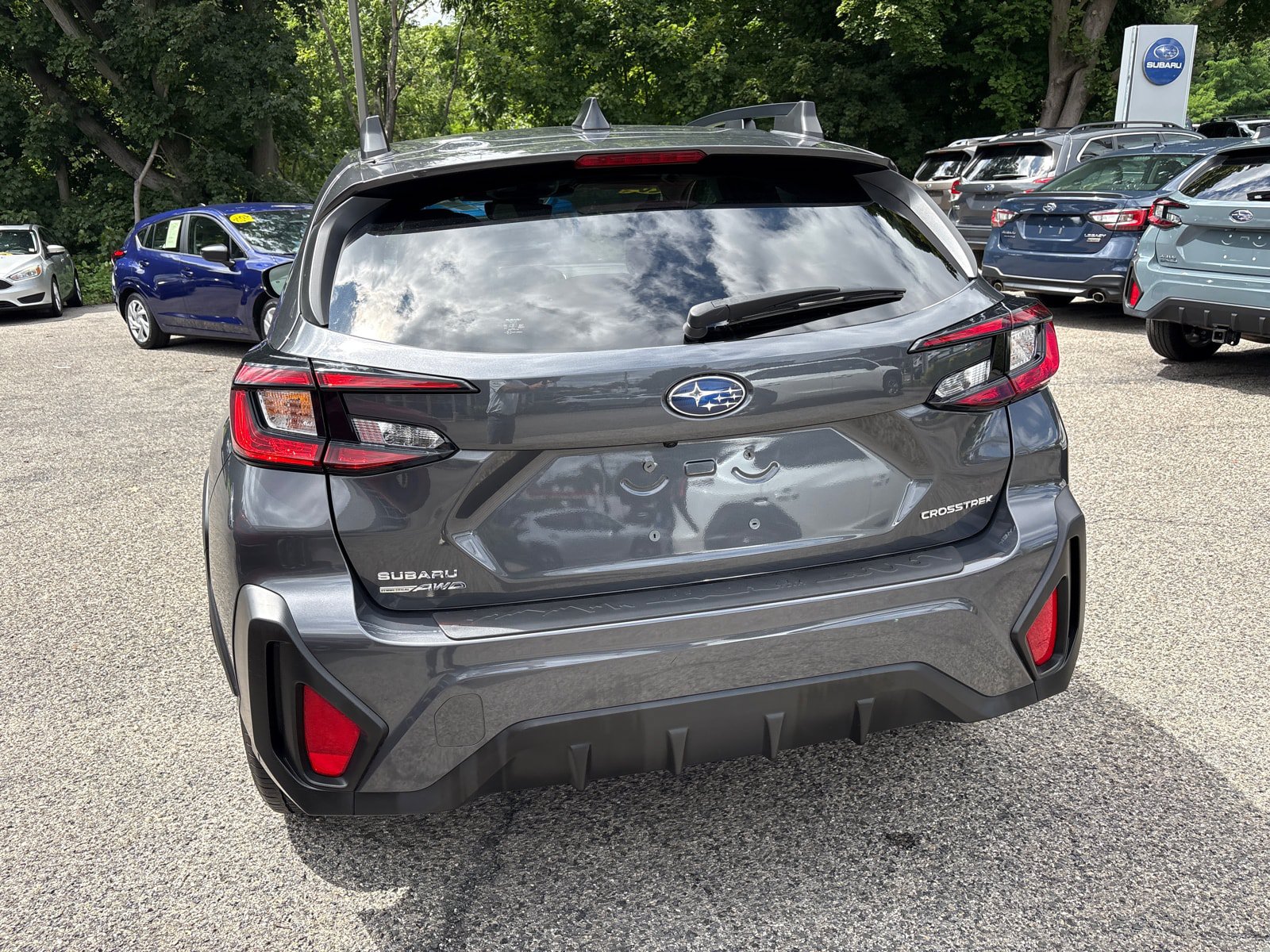 Used 2024 Subaru Crosstrek 2.0i Premium AWD/4WD image 6