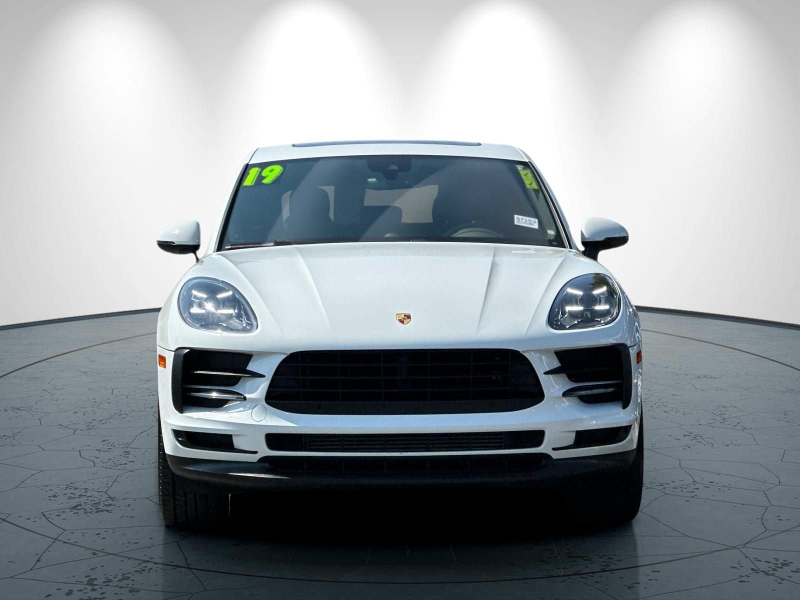 Used 2019 Porsche Macan AWD/4WD image 9