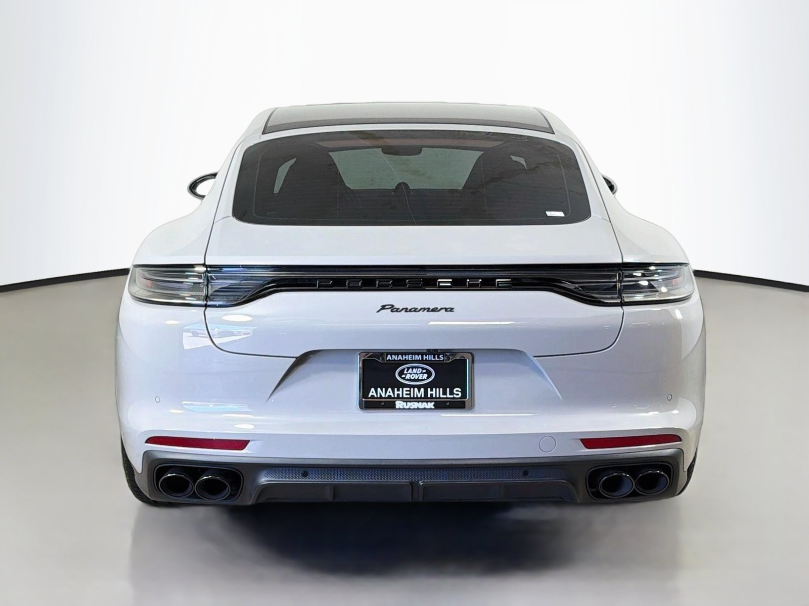 Used 2023 Porsche Panamera Platinum Edition RWD image 4