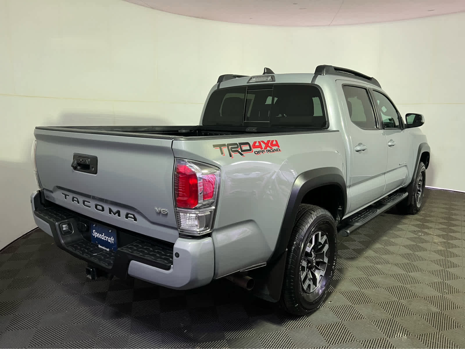 Used 2021 Toyota Tacoma TRD Off-Road w/ Technology Package image 7