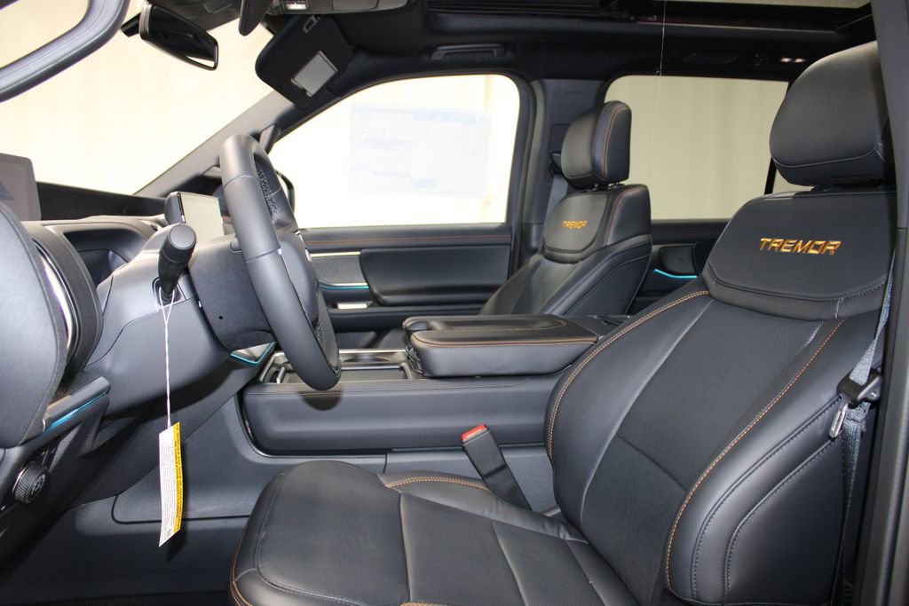 New 2025 Ford Expedition Tremor image 18