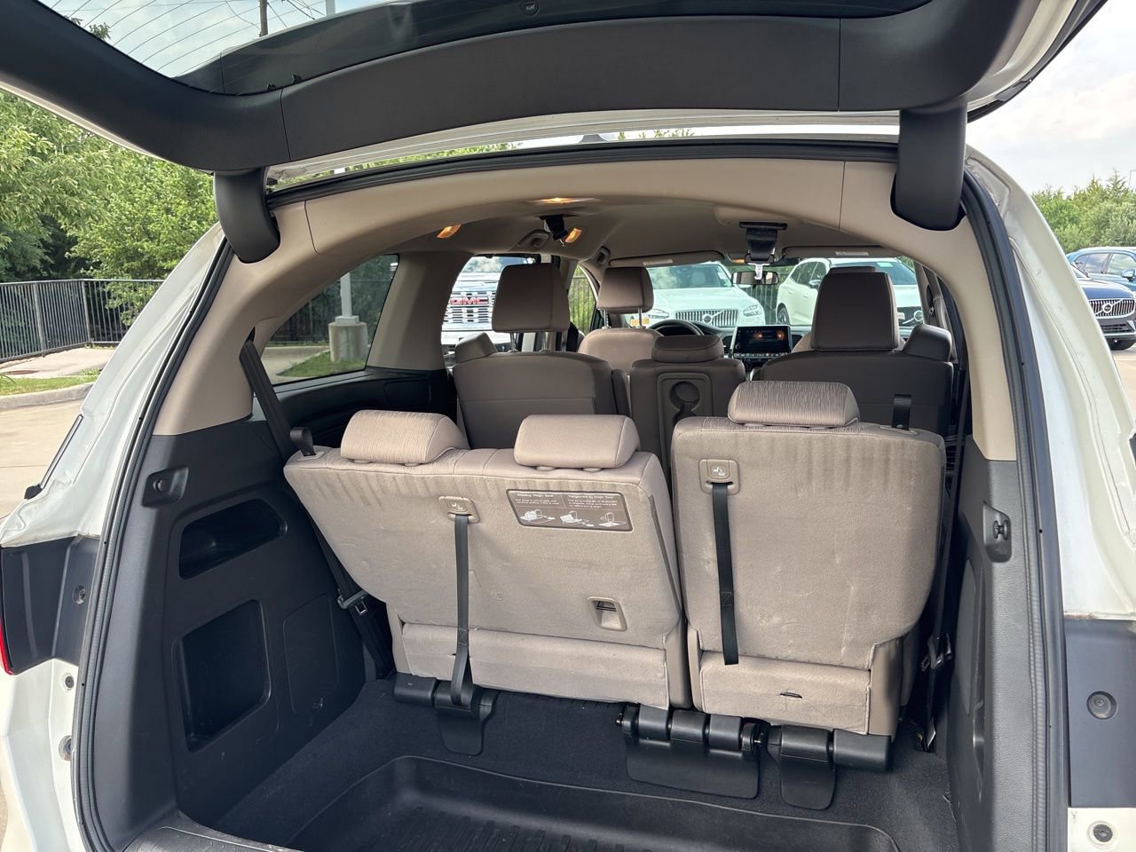 Used 2019 Honda Odyssey EX image 9