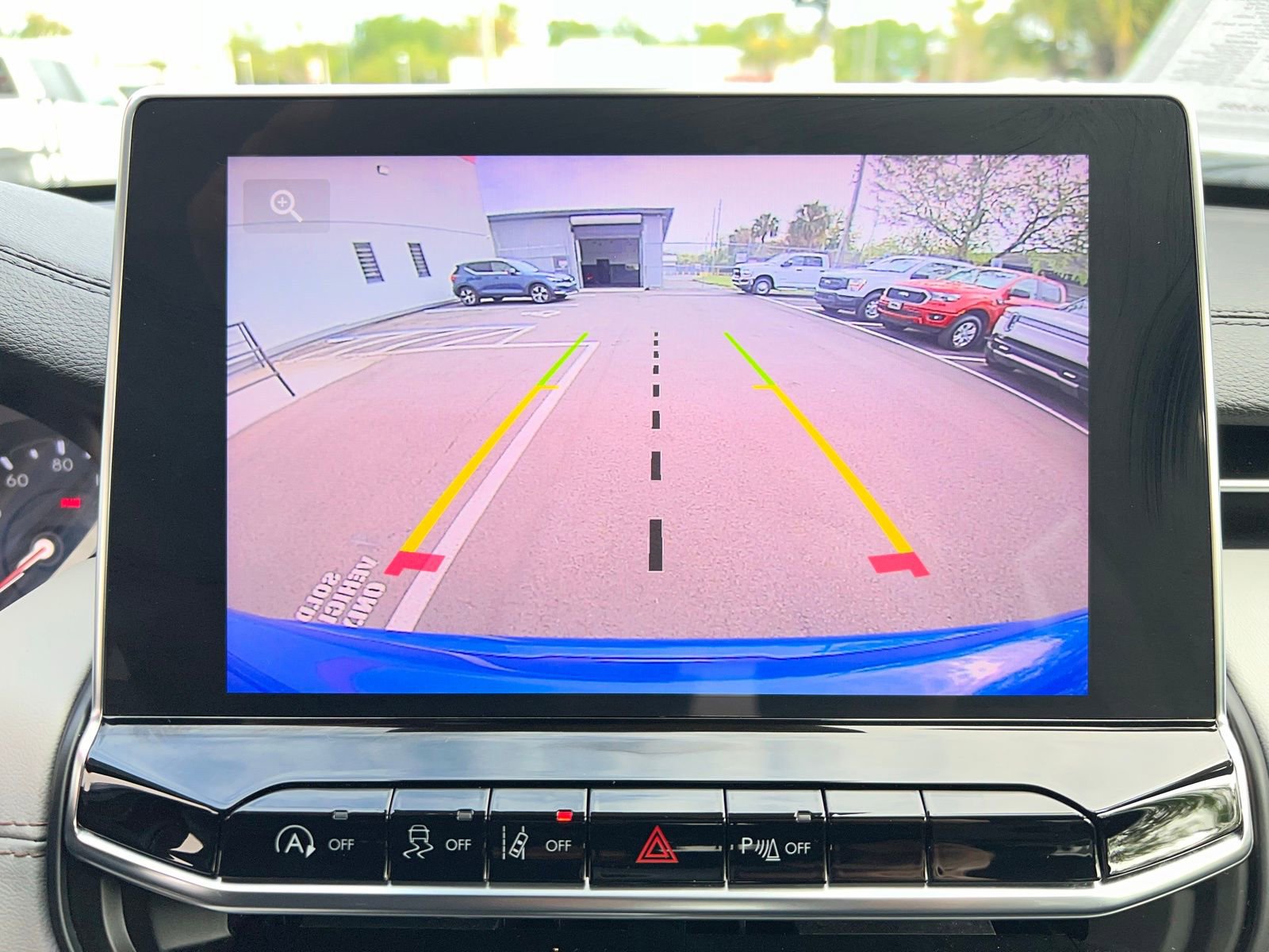 Used 2025 Jeep Compass Limited image 35