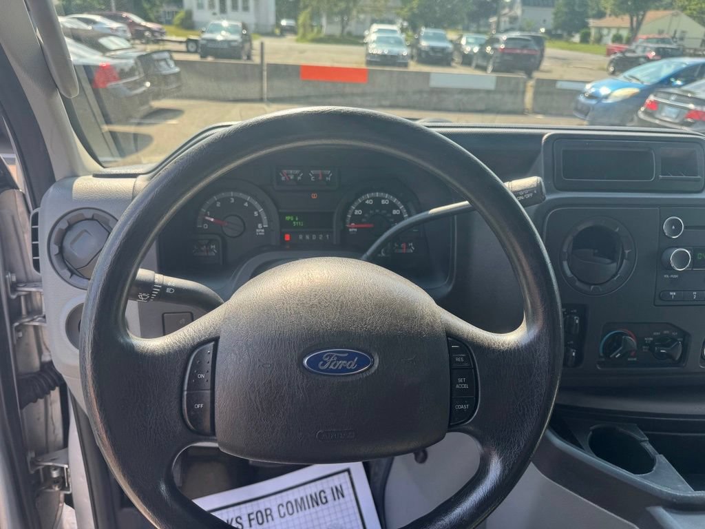 Used 2012 Ford E-350 and Econoline 350 XLT RWD image 19