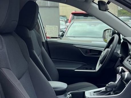 New 2025 Toyota RAV4 LE image 17