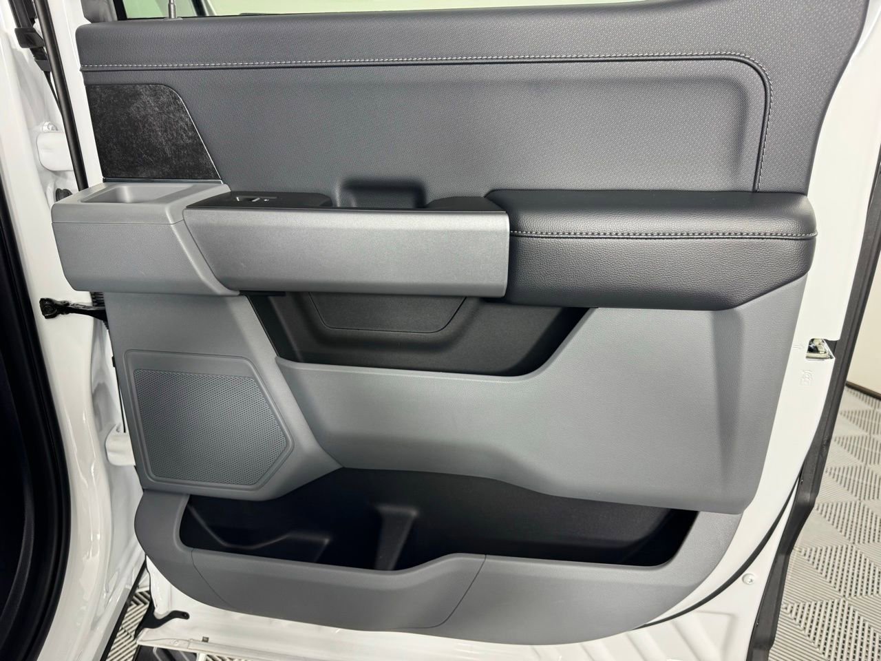 Used 2023 Ford F150 XLT w/ Equipment Group 302A High image 26