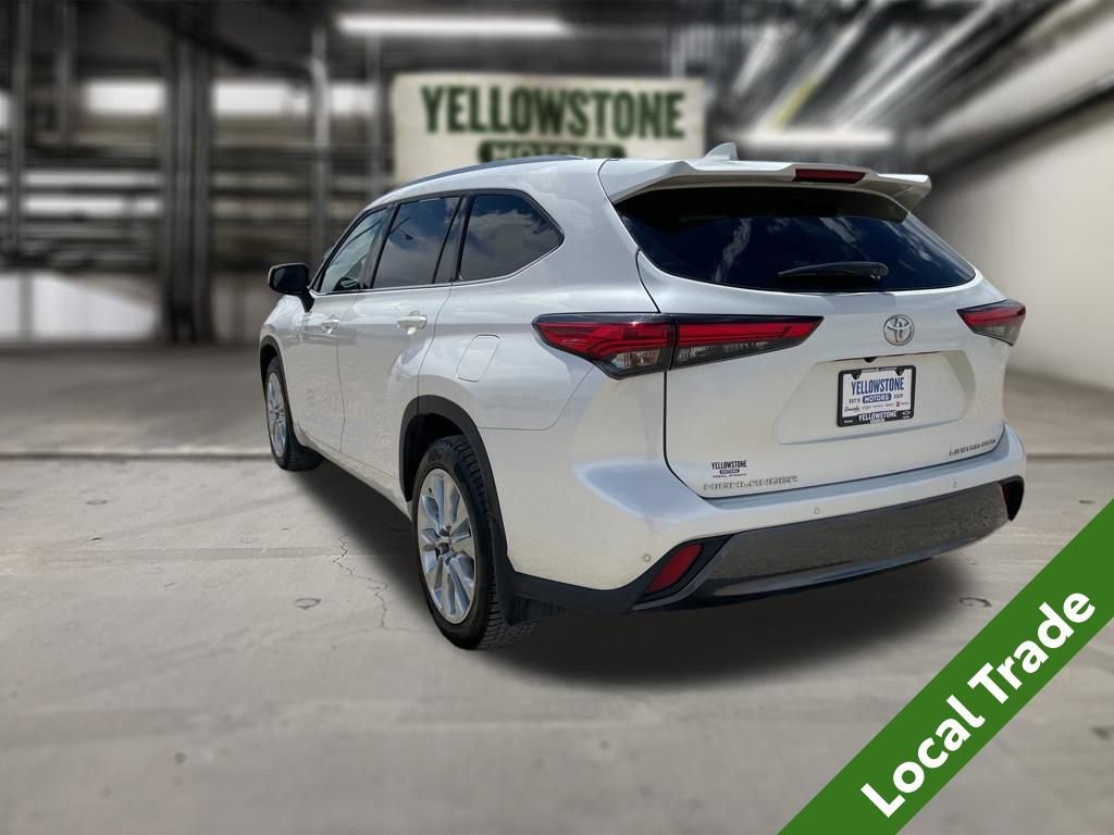 Used 2021 Toyota Highlander Limited AWD/4WD image 2
