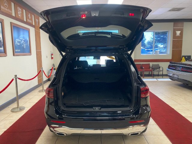 Used 2025 Mercedes-Benz GLB 250 image 9