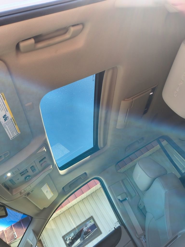 Used 2016 GMC Yukon Denali w/ Open Road Package image 11