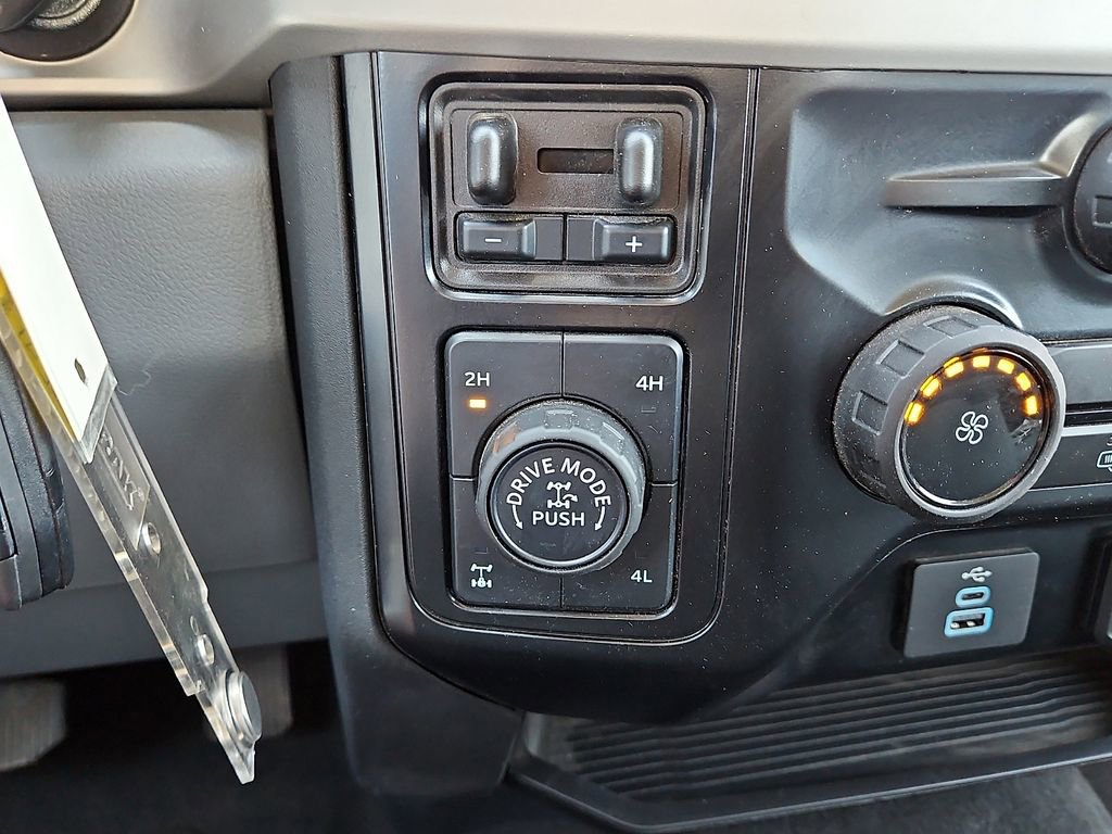 Used 2025 Ford F350 XLT w/ Tremor Off-Road Package AWD/4WD image 19