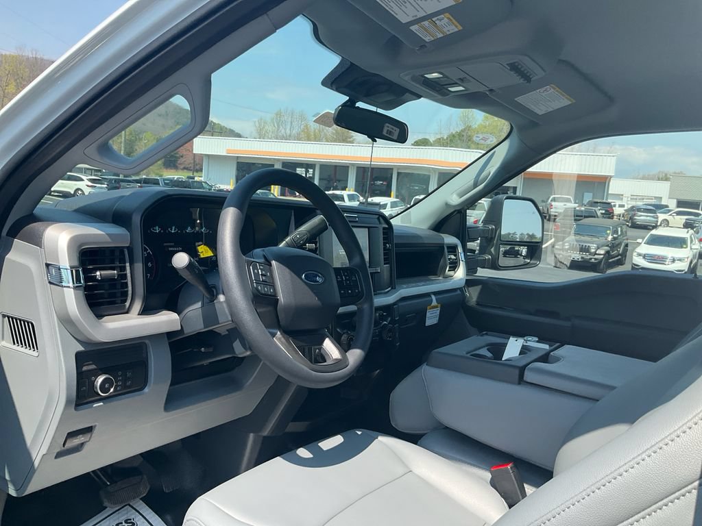 New 2026 Ford F250 XL w/ XL Driver Assist Package AWD/4WD image 15