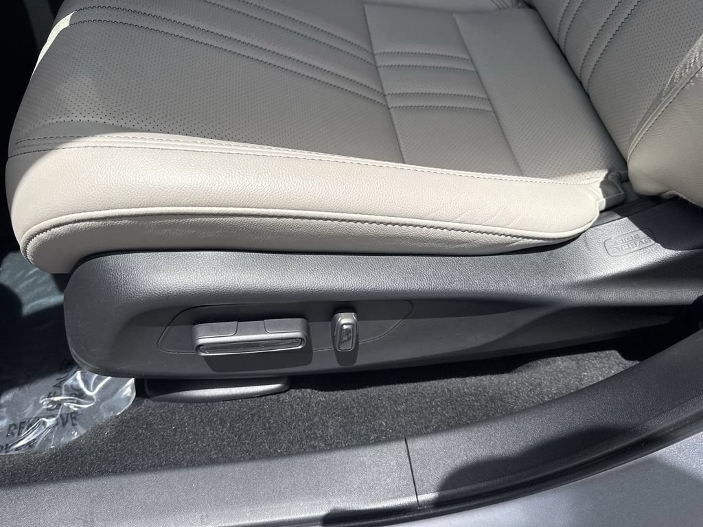 Used 2026 Honda HR-V EX-L image 40