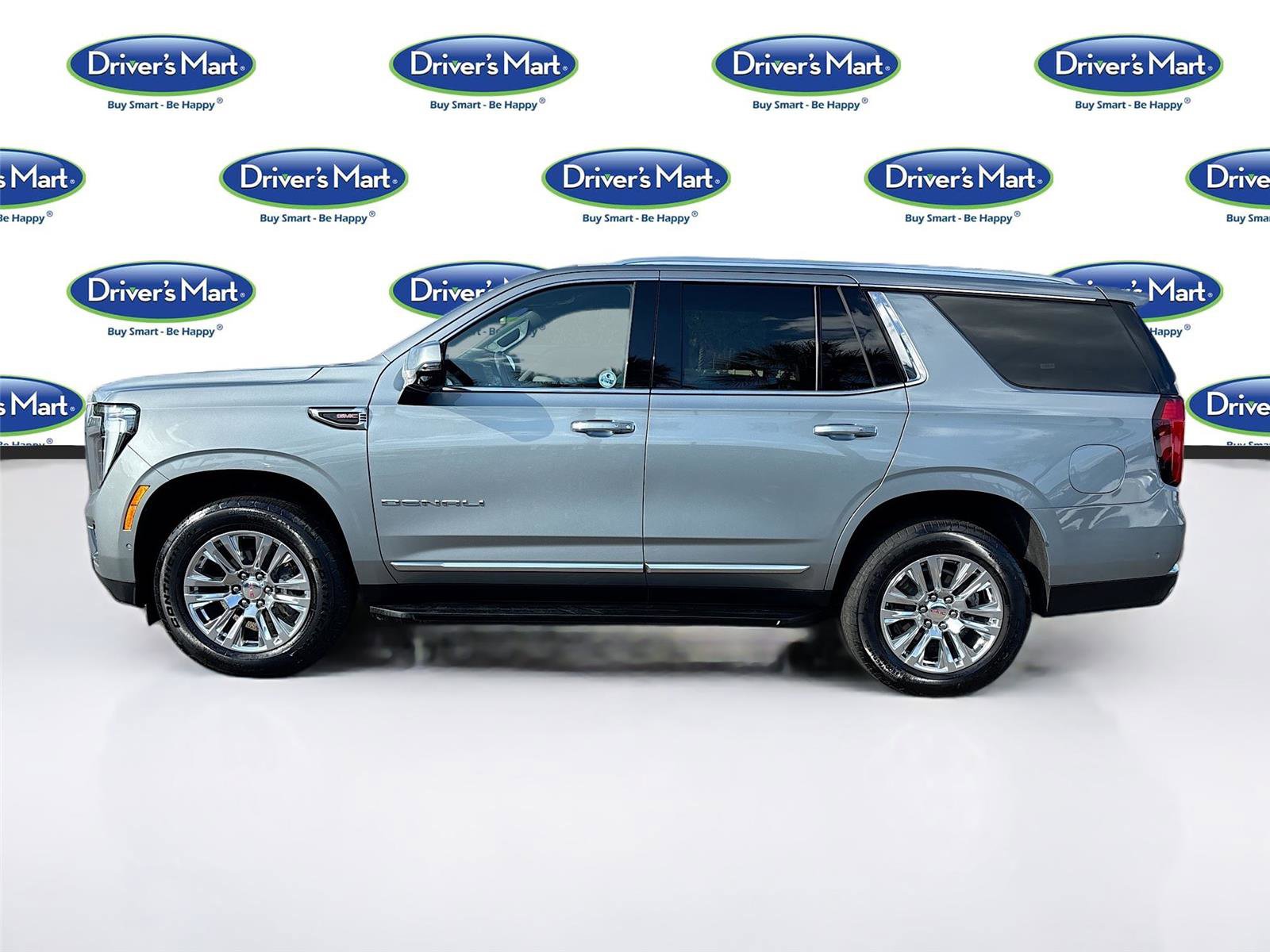Used 2025 GMC Yukon Denali RWD image 4