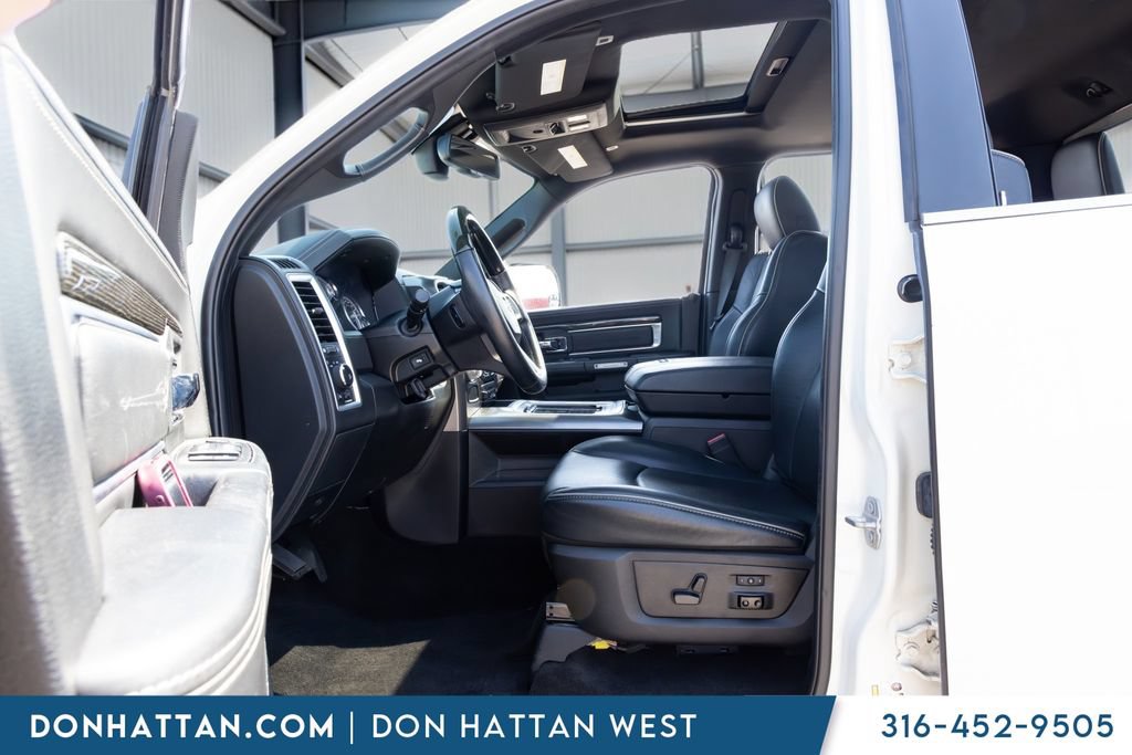 Used 2017 RAM 1500 Limited RWD image 3