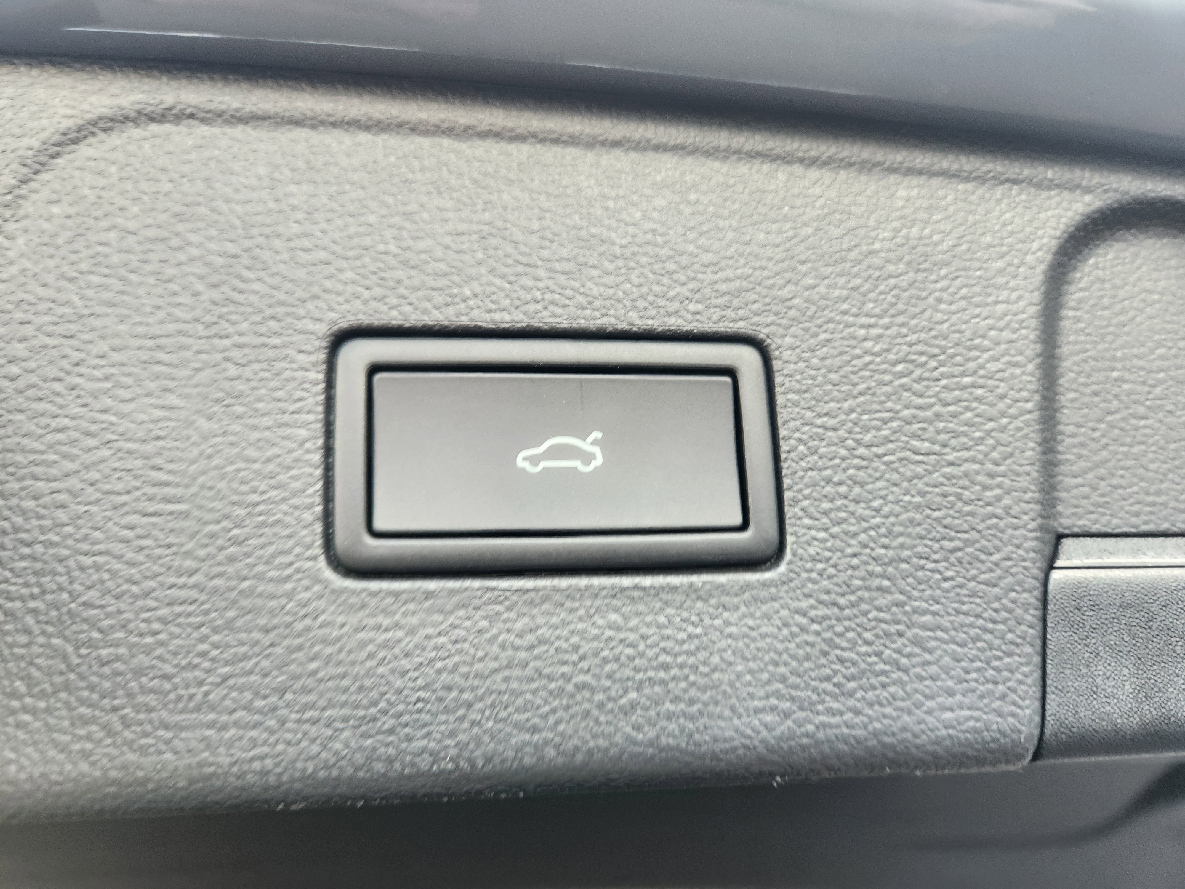 New 2026 Volkswagen Atlas SEL image 26