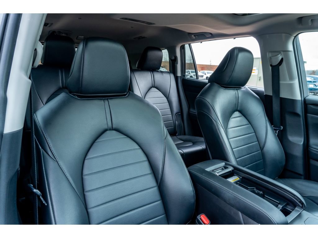 Used 2022 Toyota Highlander XLE image 21