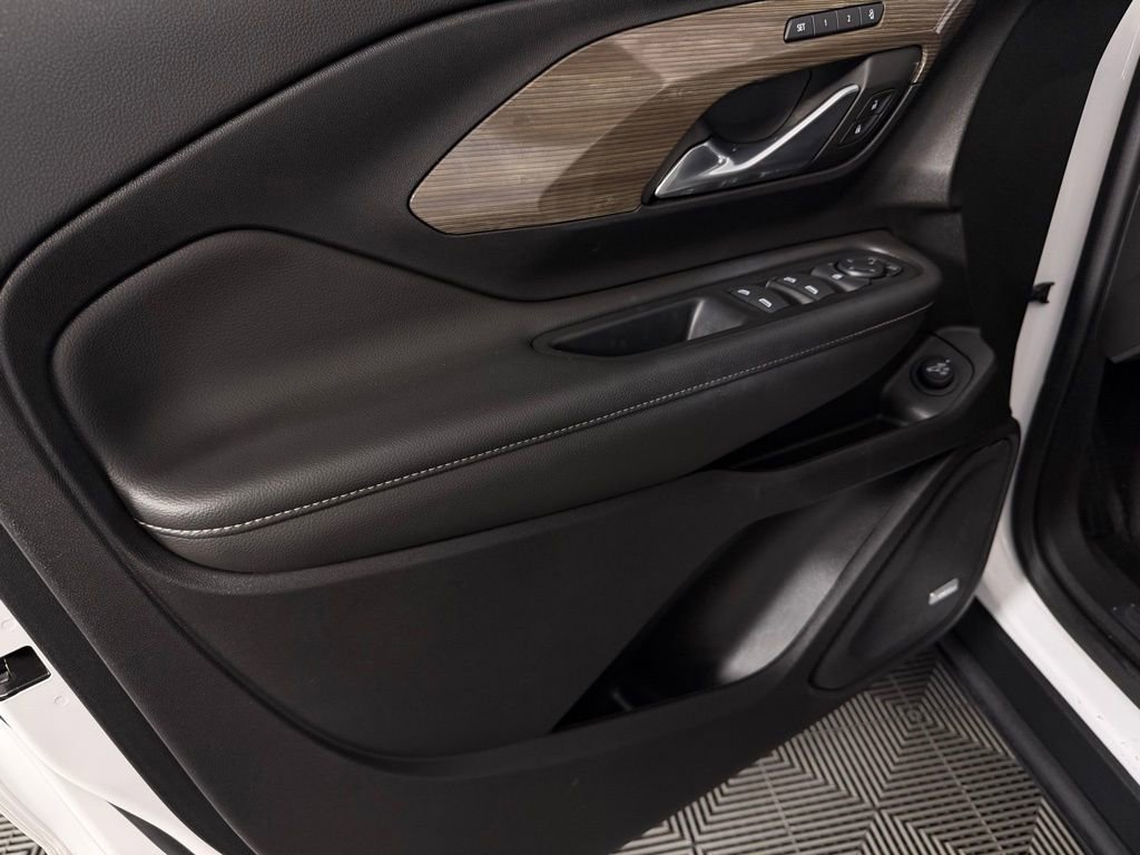 Used 2022 GMC Terrain Denali image 23