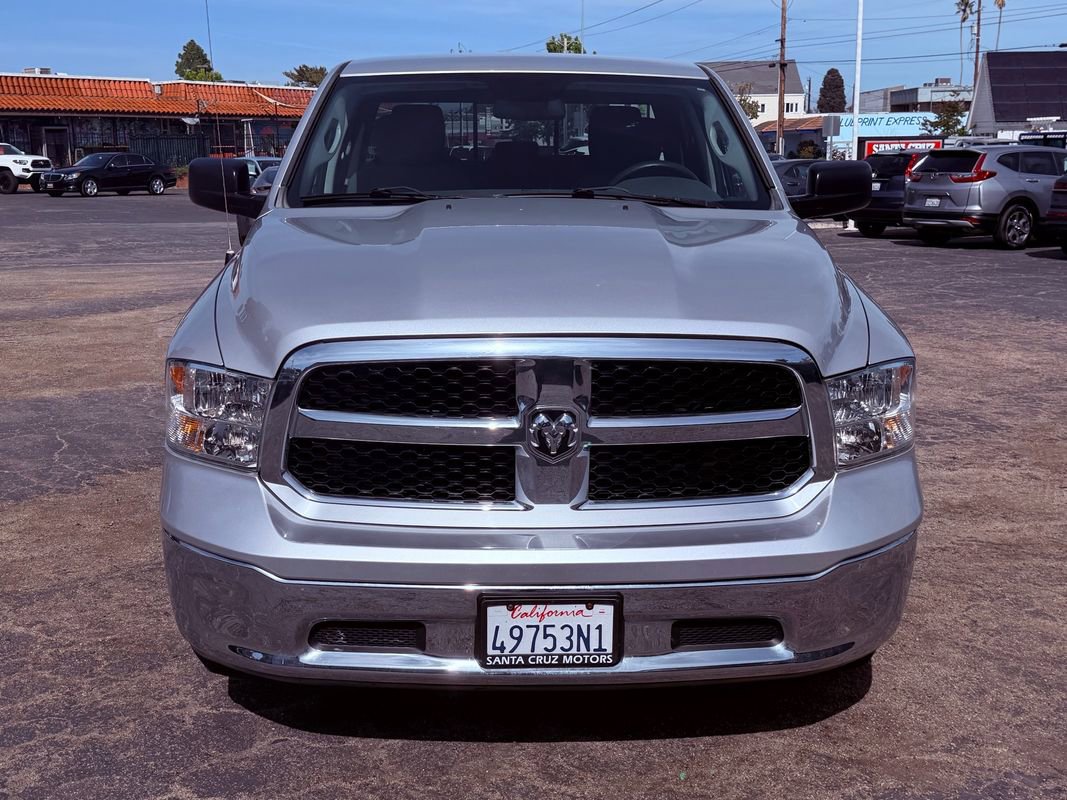 Used 2014 RAM 1500 Classic SLT RWD image 2