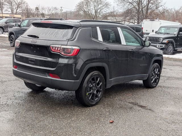 New 2026 Jeep Compass Latitude image 3